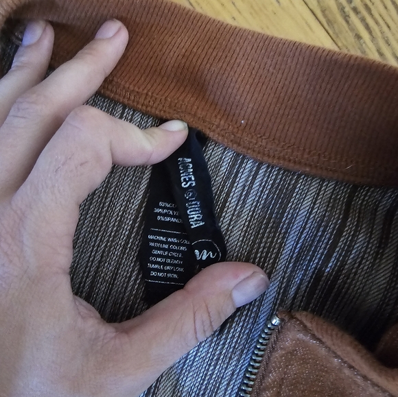 Agnes and Dora brown bomber jacket - Picture 3 of 4